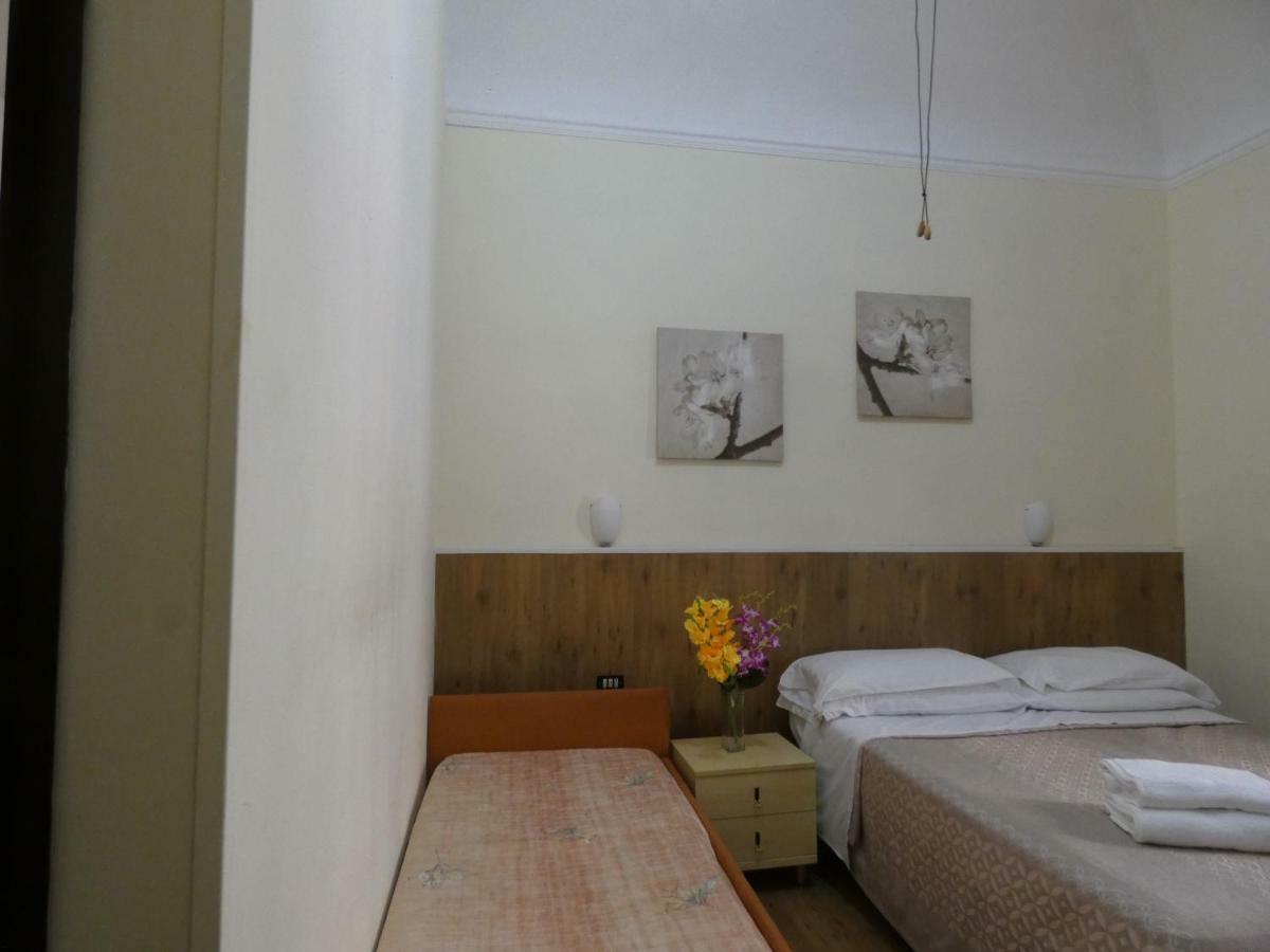 Sunlight Guest House Rome Bagian luar foto